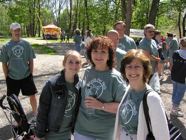 06photos2.jpg - 81676 Bytes