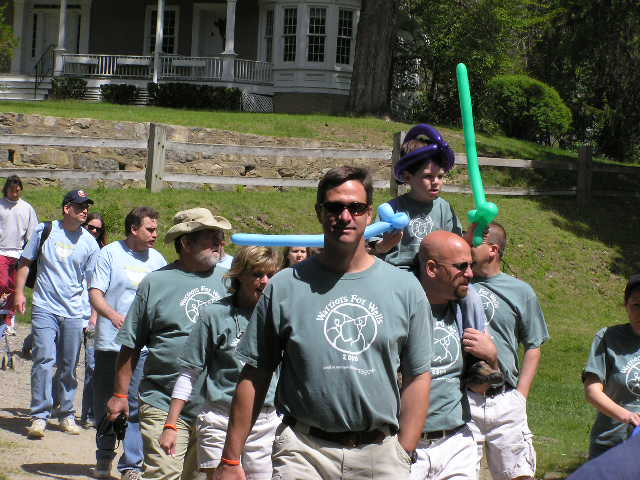 06photos26.jpg - 69196 Bytes